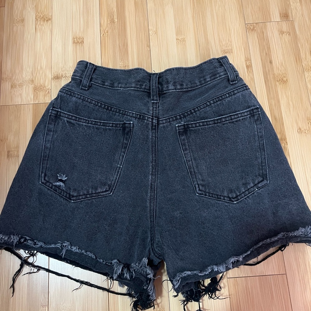 Forever 21 Black Frayed Jean Shorts - Picture 4 of 4